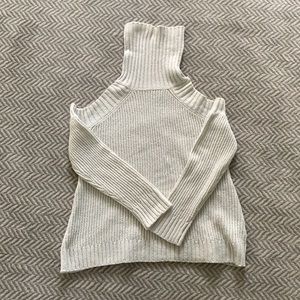 JOA cold shoulder Turtle neck sweater